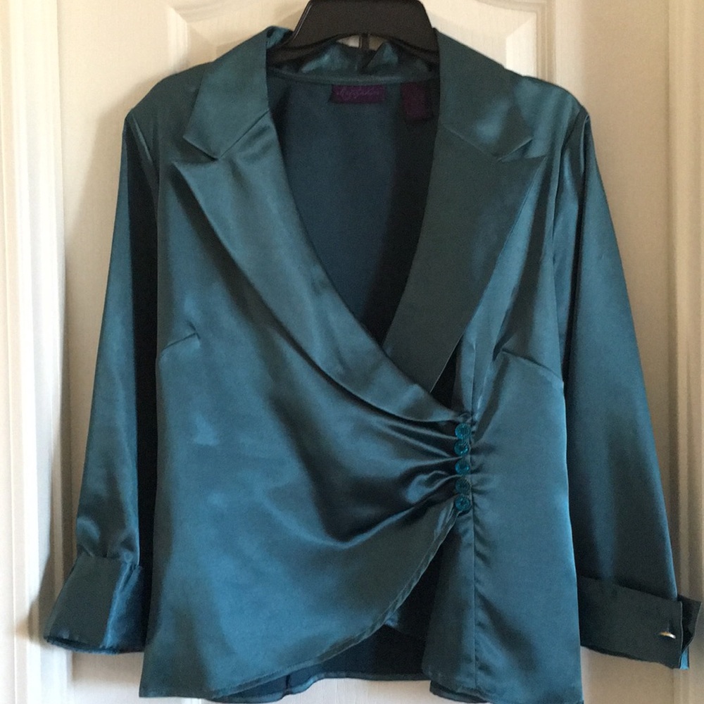 Green blouse
